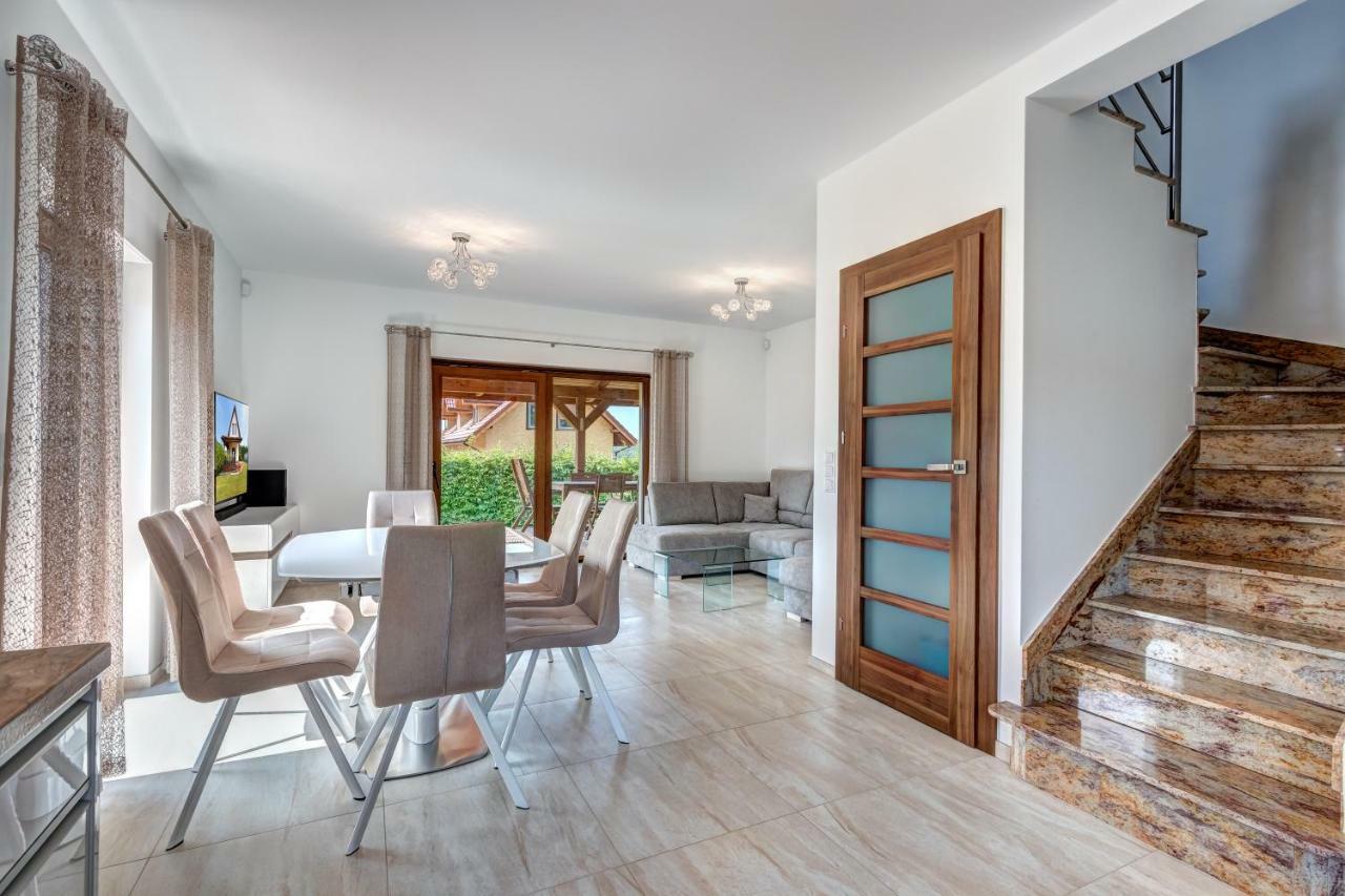 הוילה Wisełka Amber House מראה חיצוני תמונה